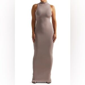 Naked wardrobe Sleeveless Maxi Dress